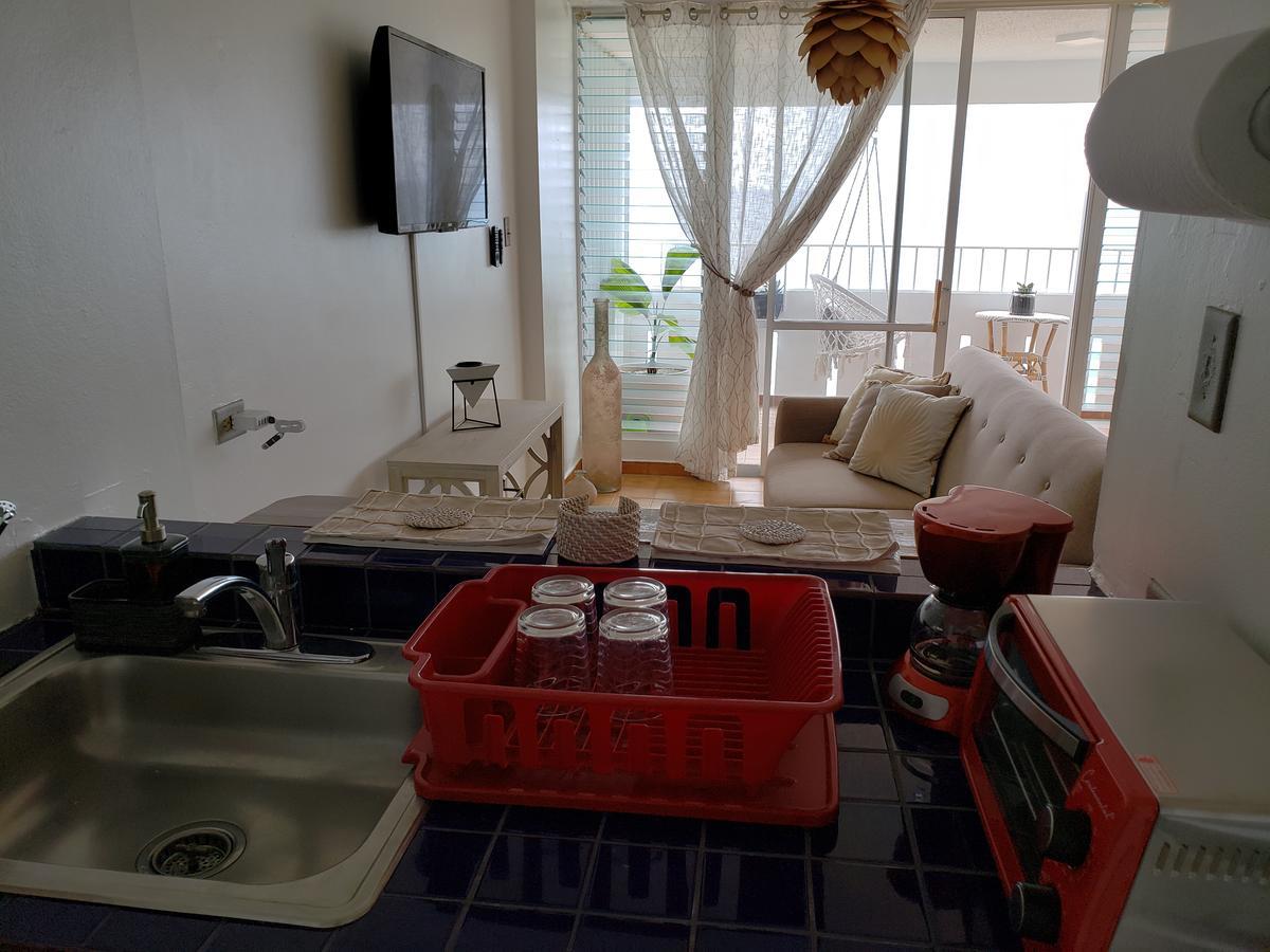 Gorgeous Beach Front Studio With Electricity Water Ac لوكويللو المظهر الخارجي الصورة